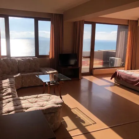 Relax 부르가스