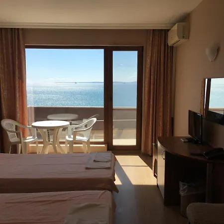 Relax Burgas Hotel *