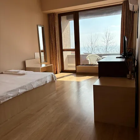 Relax Burgas Hotel